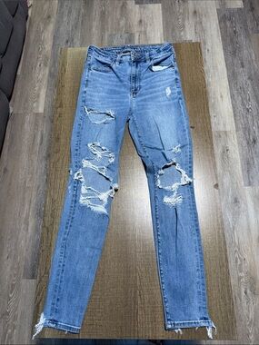 American Eagle Outfitters Distressed Light Blue Skinny Jeans